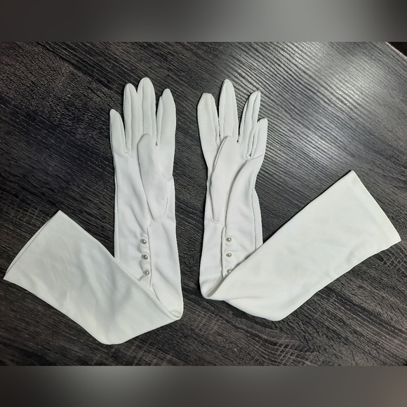 Vintage Elbow Length Satin Evening Gloves - Picture 4 of 8